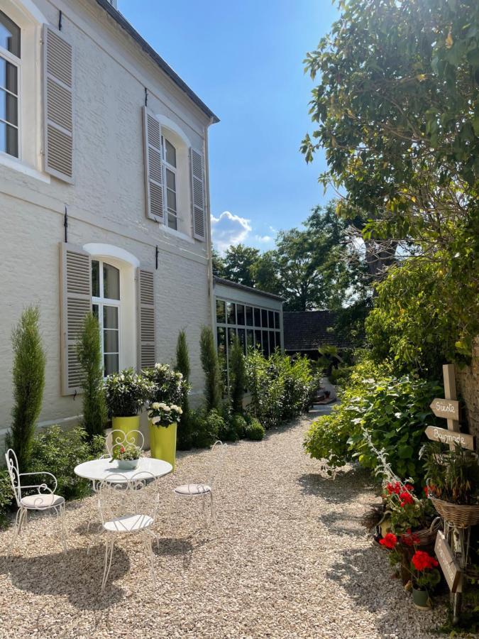 Aux Remparts De Montreuil Bed & Breakfast Montreuil  Bagian luar foto